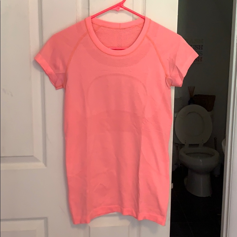 Lululemon swiftly tech top